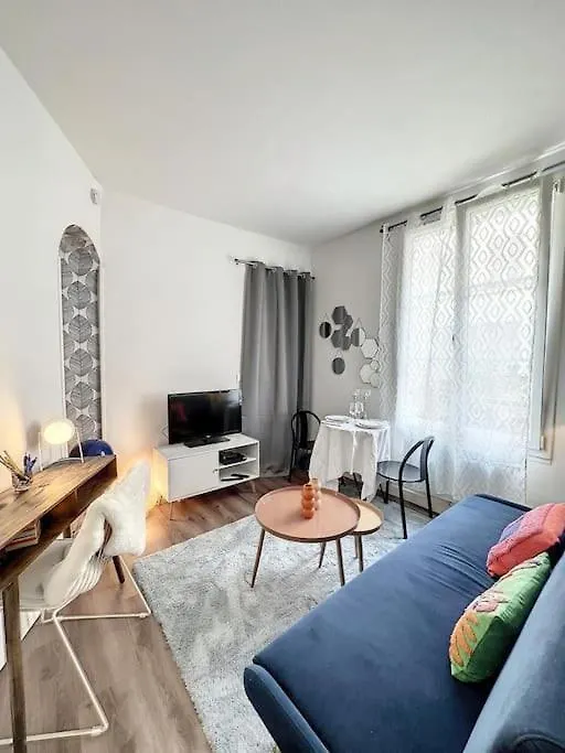 Sasha Apartment Paris